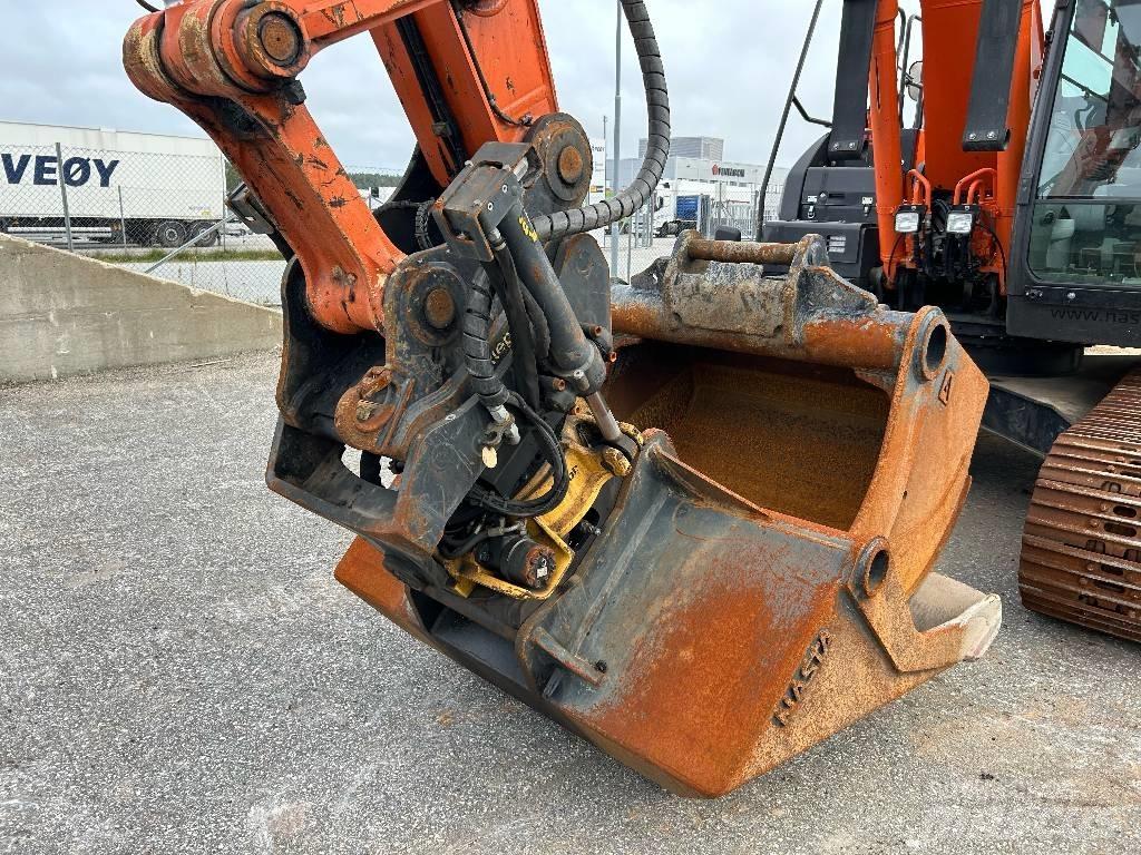 Hitachi ZX 210 LC-6 Paletli ekskavatörler