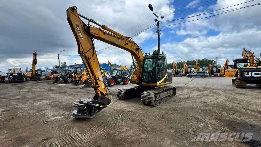 JCB JS 130 LC + JAK300 Paletli ekskavatörler