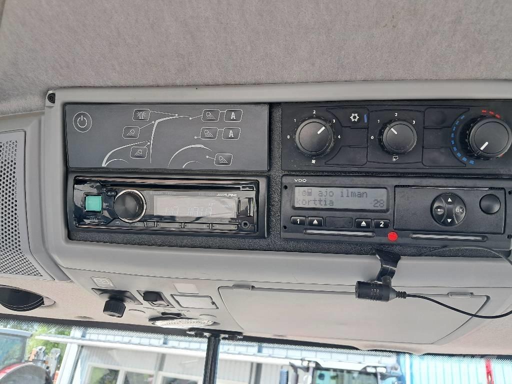 Valtra T174E Versu Traktörler