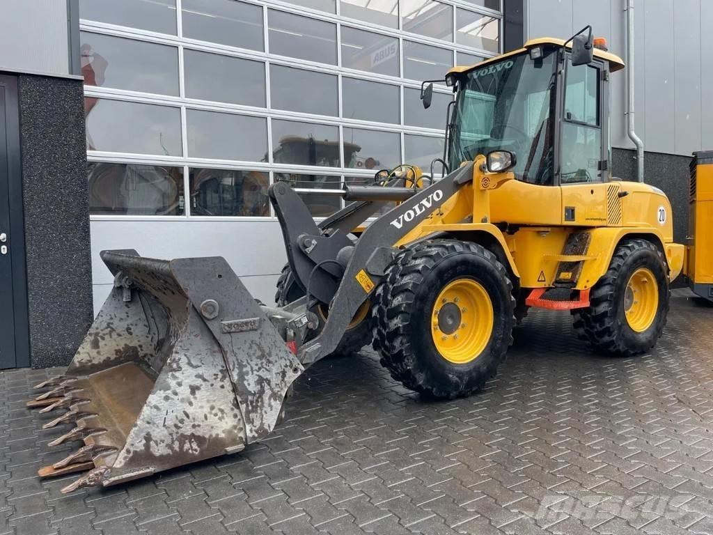 Volvo L30G Tekerlekli yükleyiciler