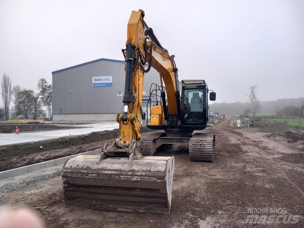 JCB JS 190 LC Paletli ekskavatörler
