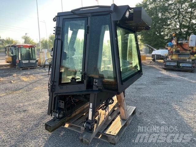 CASE D 1650 NEW CAB Kabin