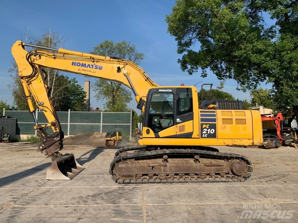 Komatsu PC210 LC-11 Paletli ekskavatörler