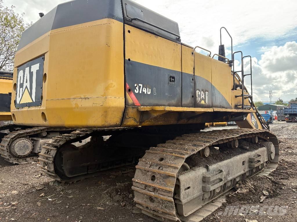 CAT 374 D L Paletli ekskavatörler