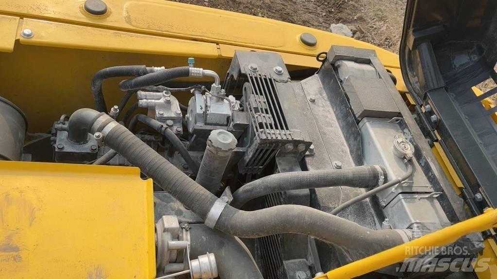 Komatsu PC 130 Paletli ekskavatörler