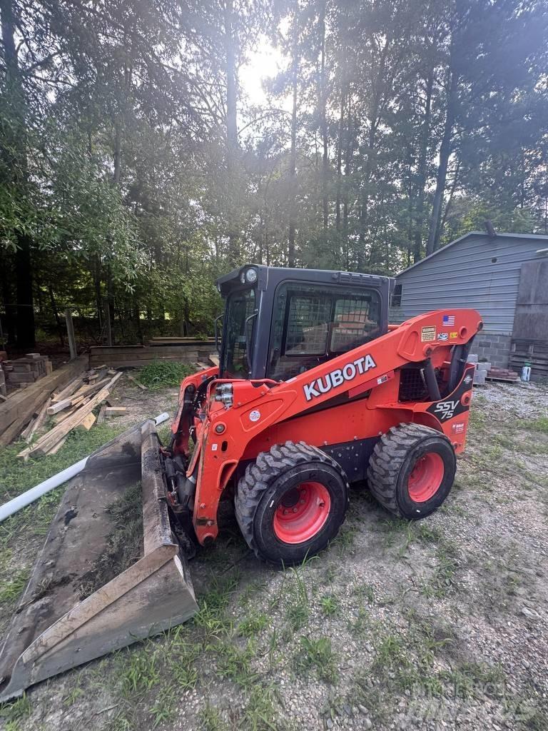 Kubota SSV 75 Skid steer loderler