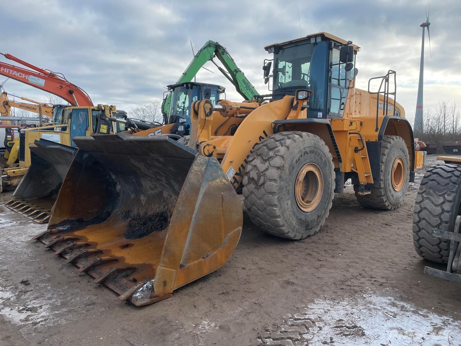 Hyundai HL 980 Tekerlekli yükleyiciler