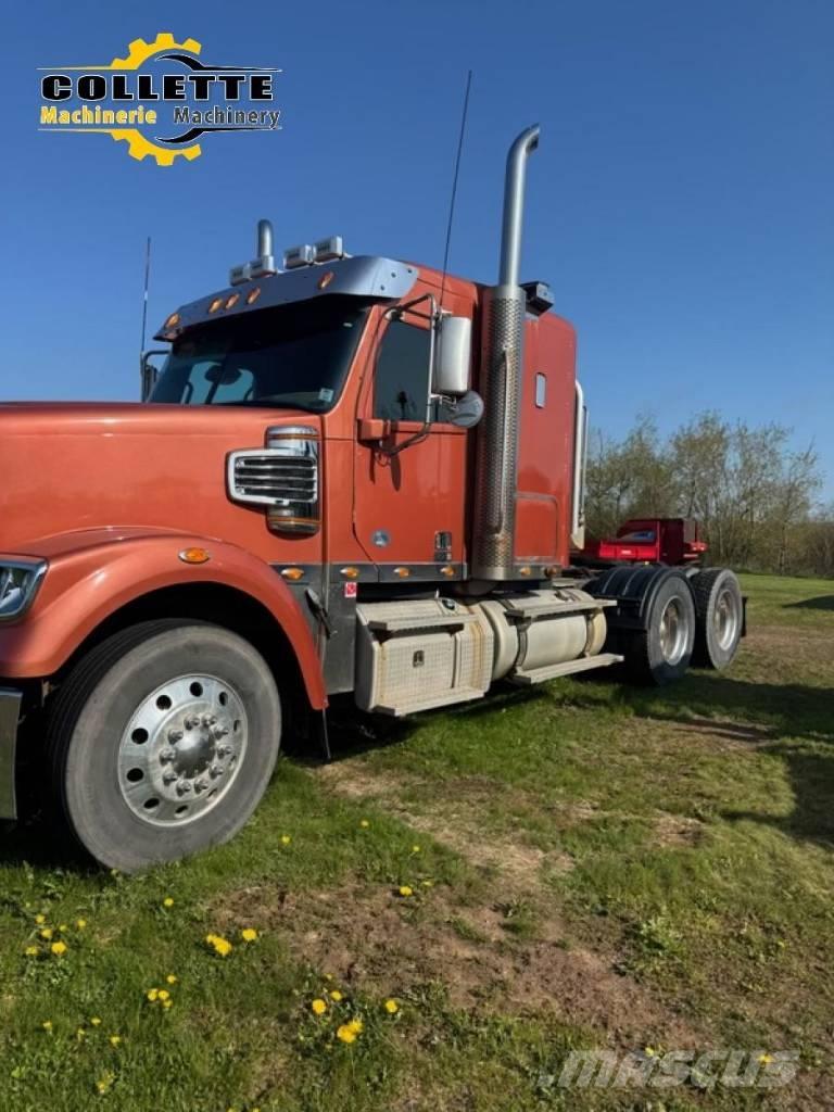 Freightliner 122 SD Çekiciler