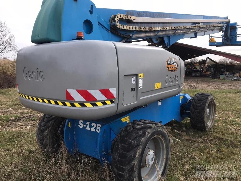 Genie S 125 Teleskopik personel platformları