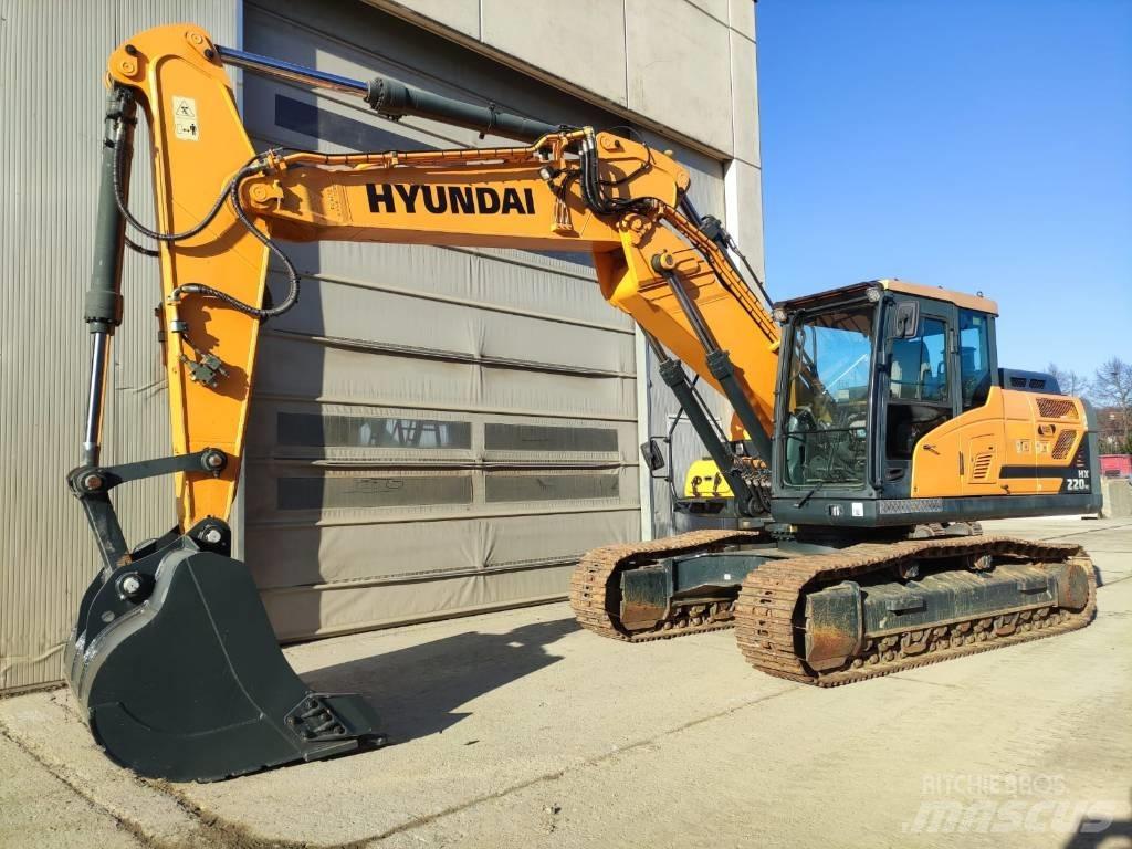 Hyundai HX220NL Paletli ekskavatörler