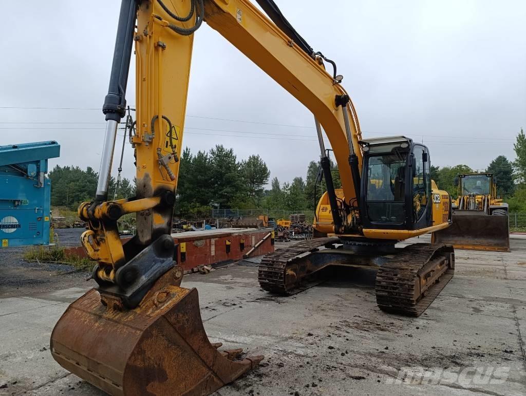 JCB JS 260 LC Paletli ekskavatörler