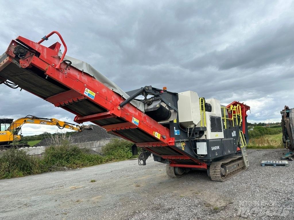 Sandvik QJ 241 Gezer kırıcılar