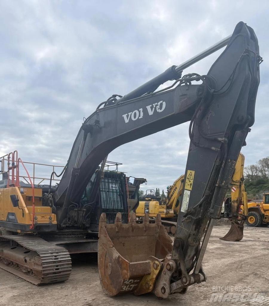 Volvo EC300EL Paletli ekskavatörler