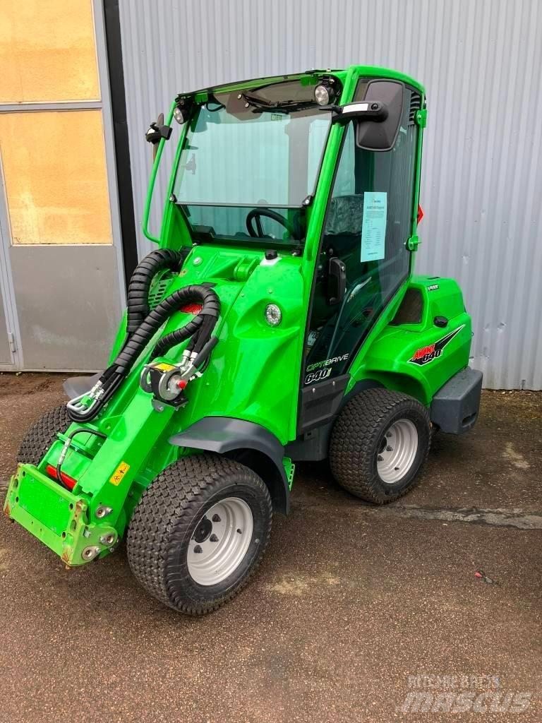 Avant 640i Skid steer loderler