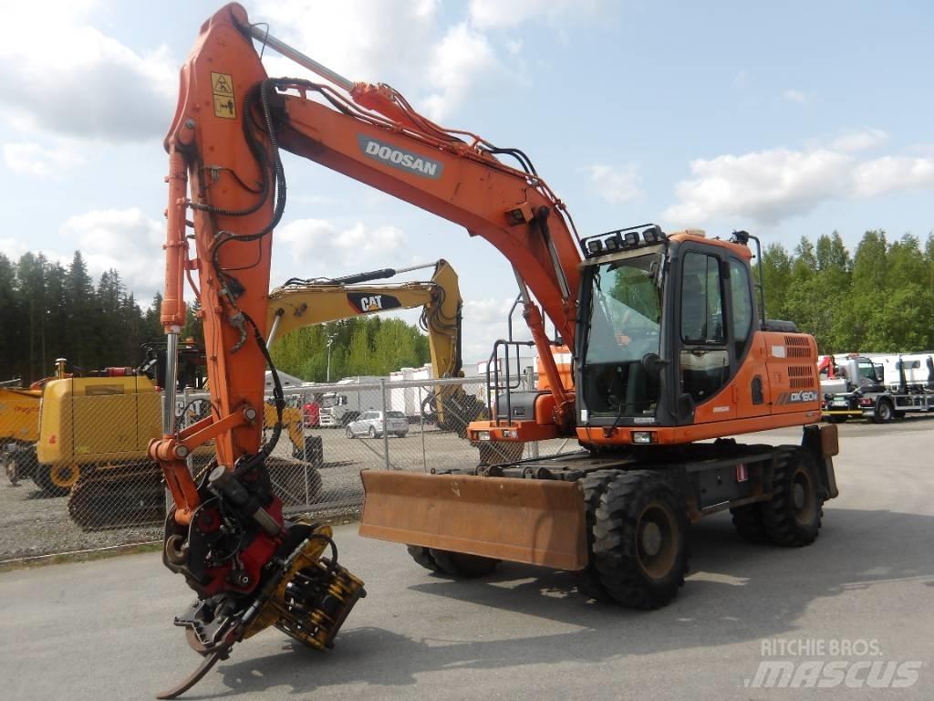Doosan DX 160 W Lastik tekerli ekskavatörler