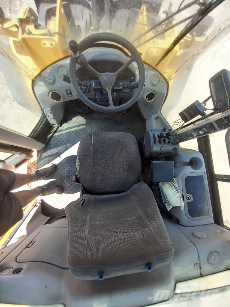 Volvo L 120 F Tekerlekli yükleyiciler