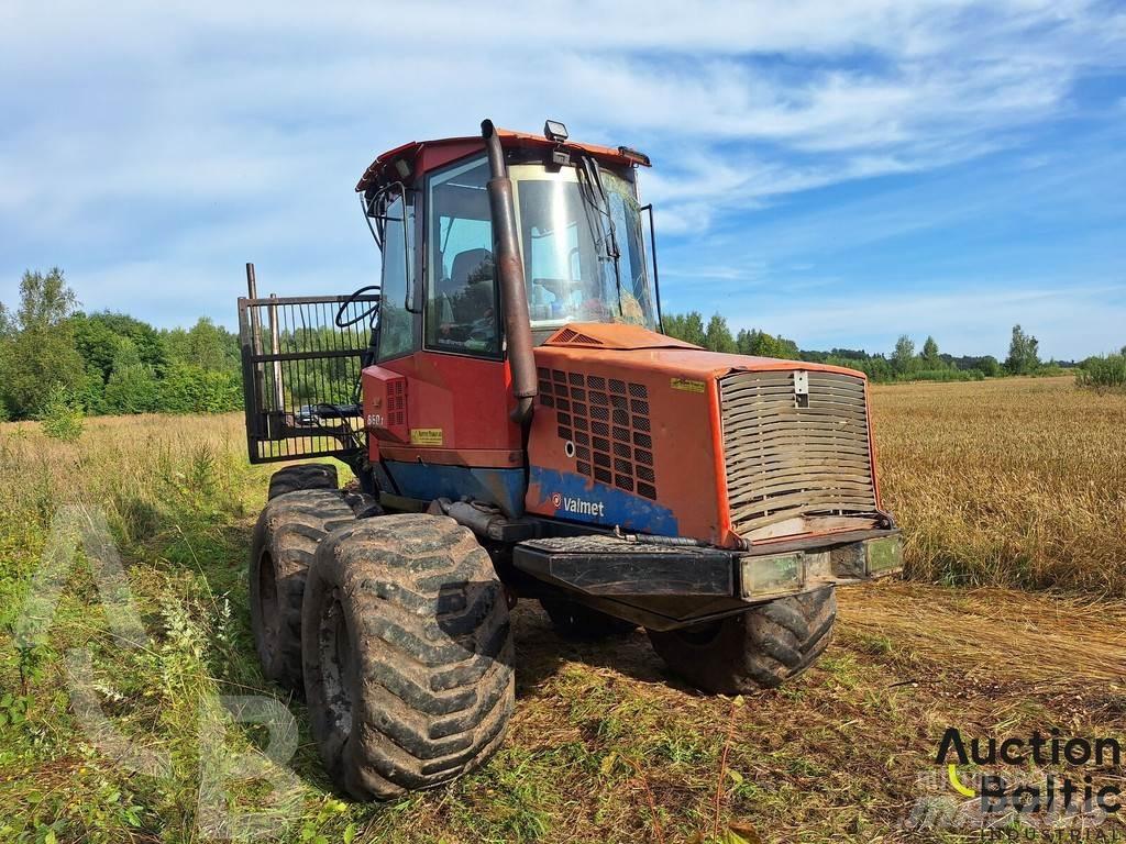Komatsu 860 Tomruk yükleyici traktörler