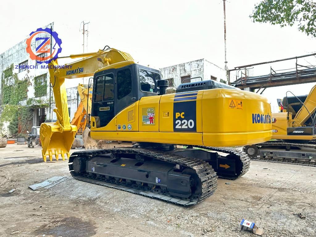 Komatsu PC 220-7 Paletli ekskavatörler