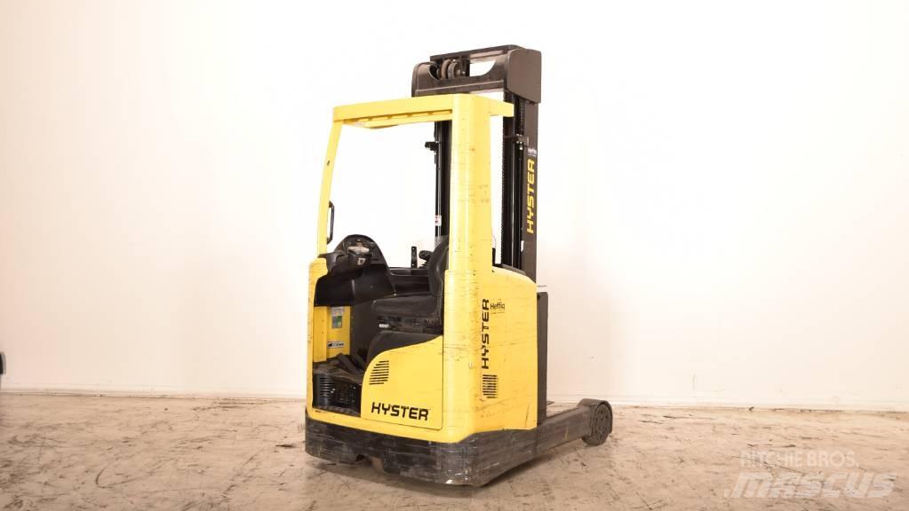Hyster R 1.6 Reach truck - depo içi istif araçları