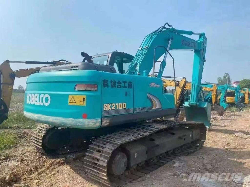 Kobelco SK 210 D Paletli ekskavatörler