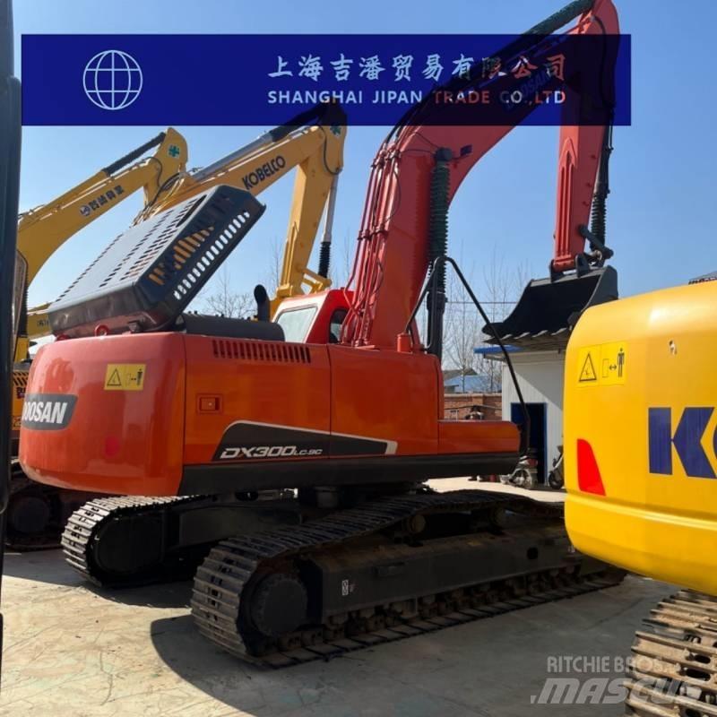 Doosan DX 300 Paletli ekskavatörler