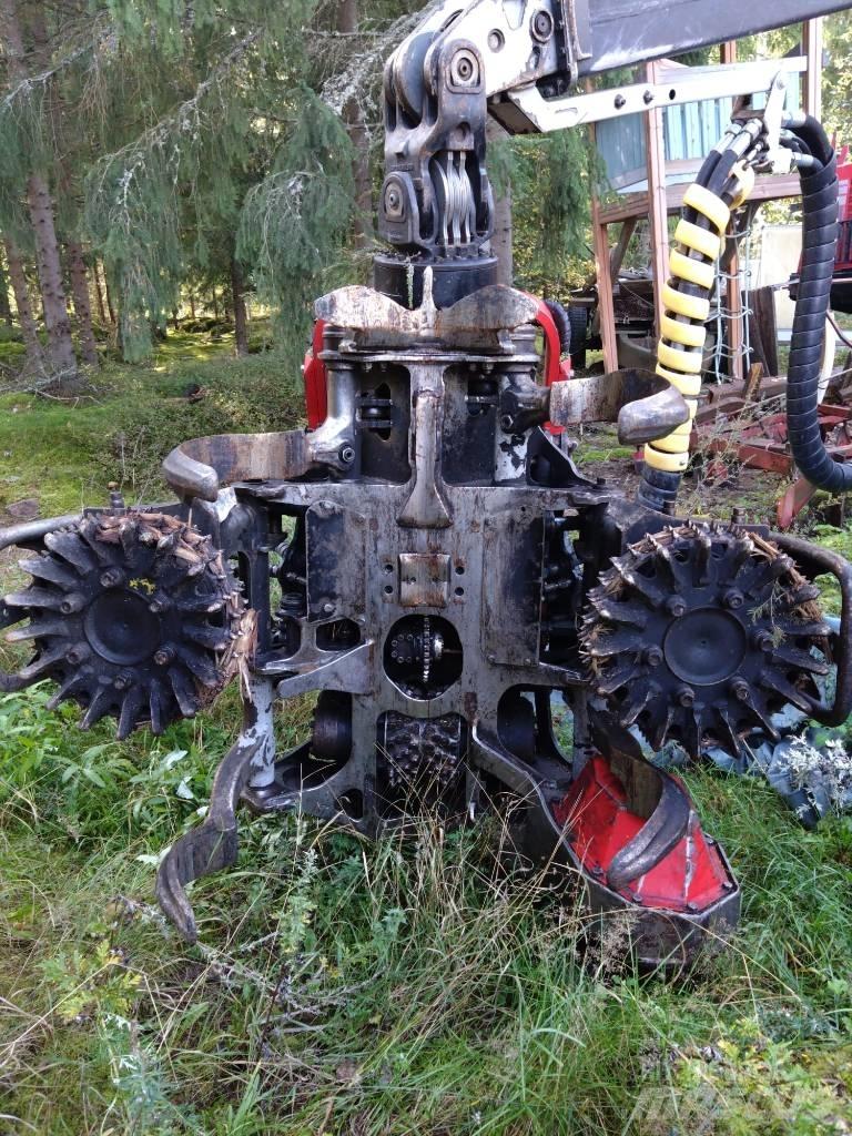 Komatsu 365.1 Agaç kesme robotlari