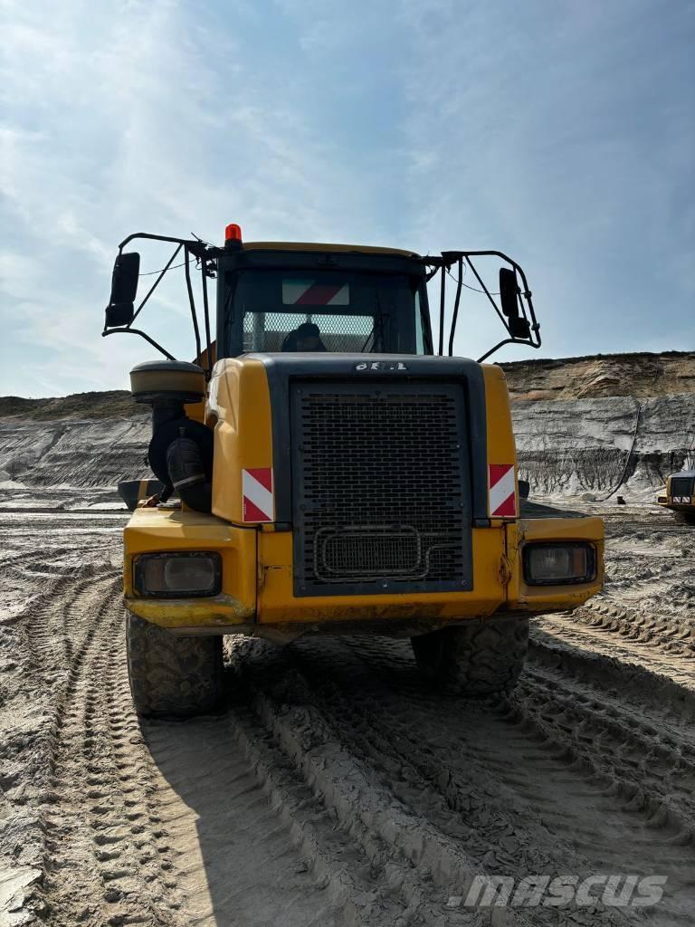 Bell B 25 Belden kirma kaya kamyonu