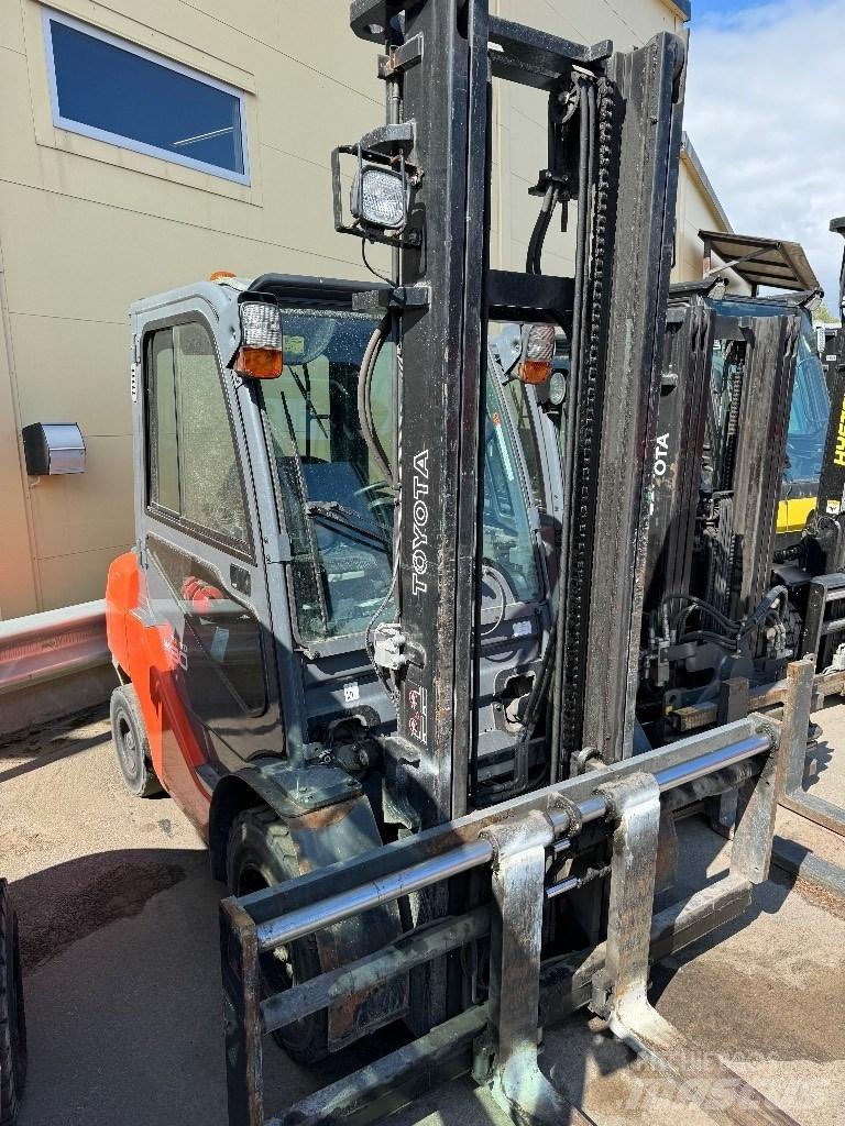 Toyota 02-8FDF30 Dizel forkliftler