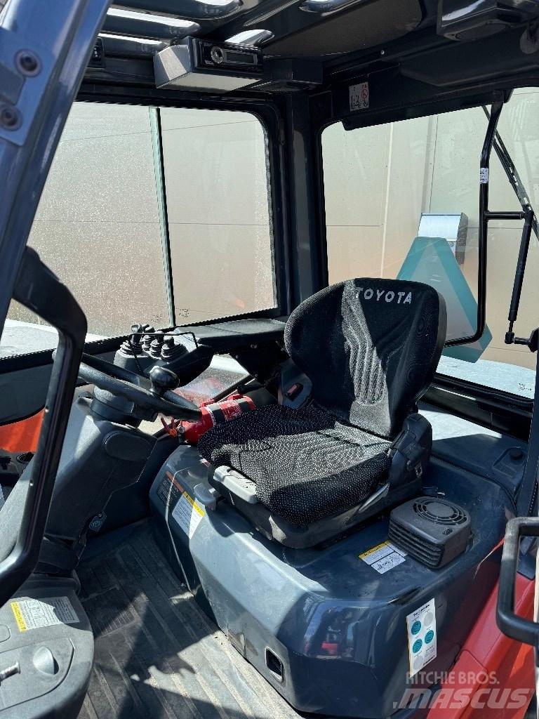 Toyota 02-8FDF30 Dizel forkliftler