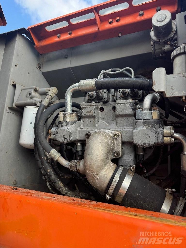 Hitachi ZX 210 Paletli ekskavatörler