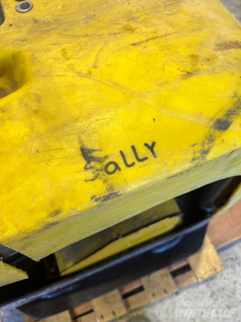 Atlas Copco LG 300 Zemin sıkıştırma makineleri