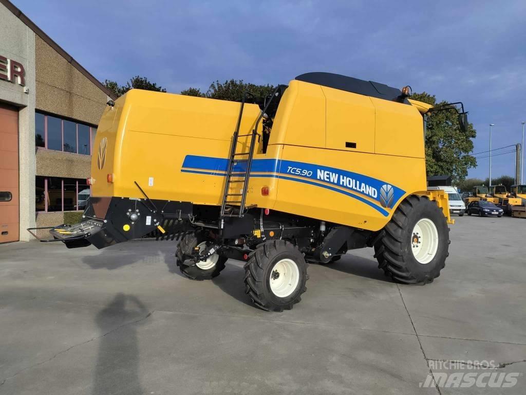 New Holland TC 5.90 Biçerdöverler