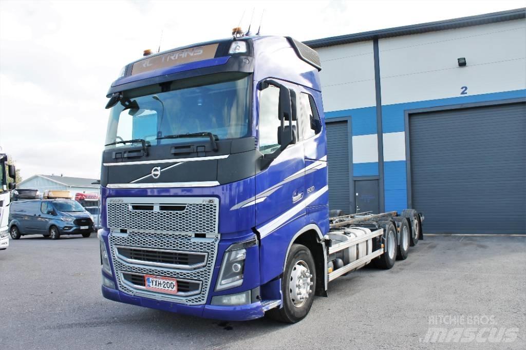 Volvo FH16 600  8x4*4 Çekiciler