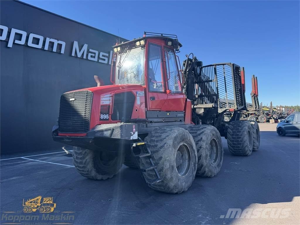 Komatsu 895 Tomruk yükleyici traktörler