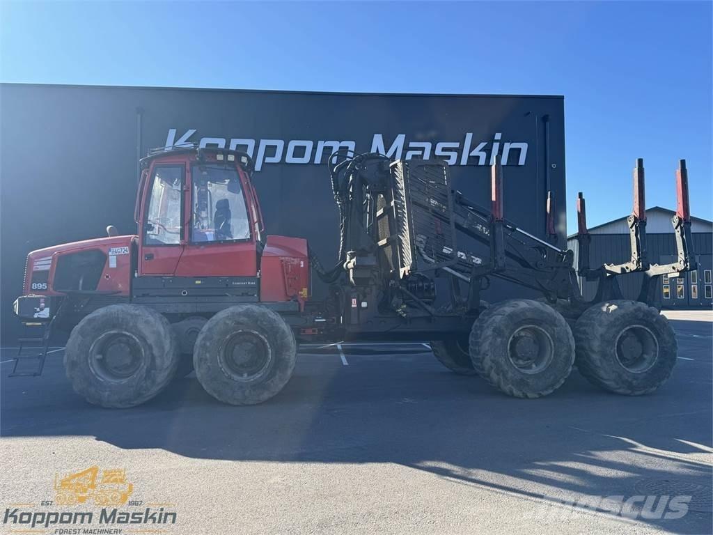 Komatsu 895 Tomruk yükleyici traktörler