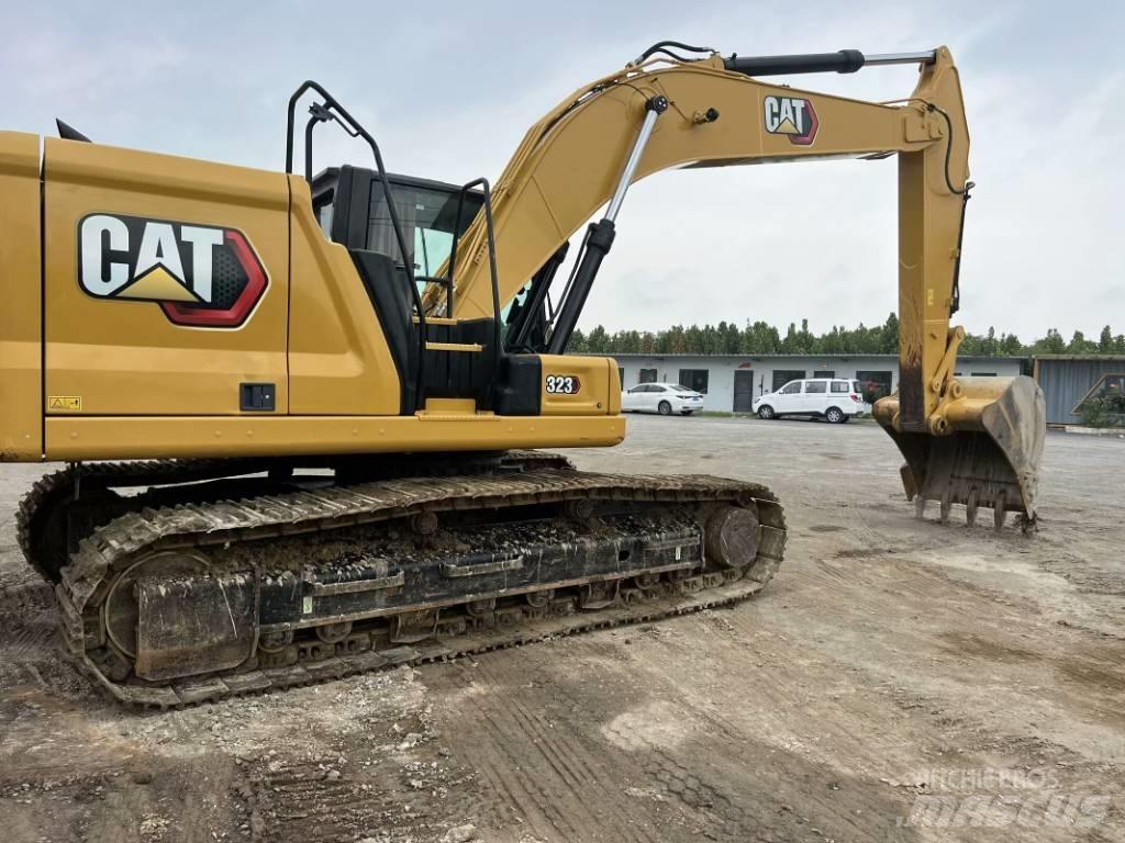 CAT 323 GC Paletli ekskavatörler