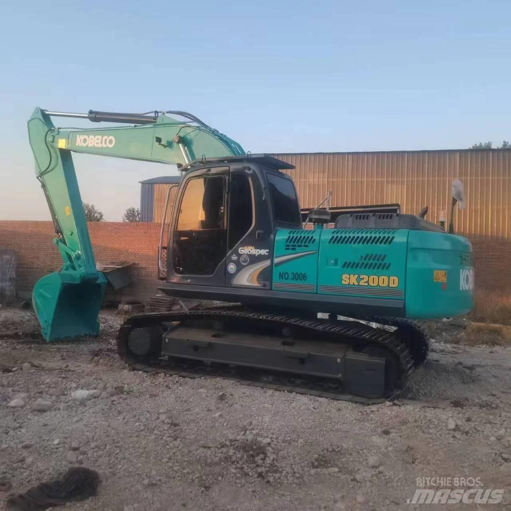 Kobelco 200 Paletli ekskavatörler