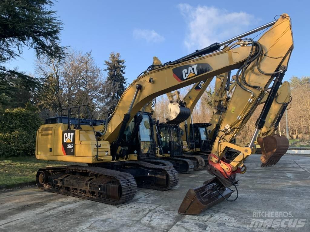 CAT 326 FL N Paletli ekskavatörler