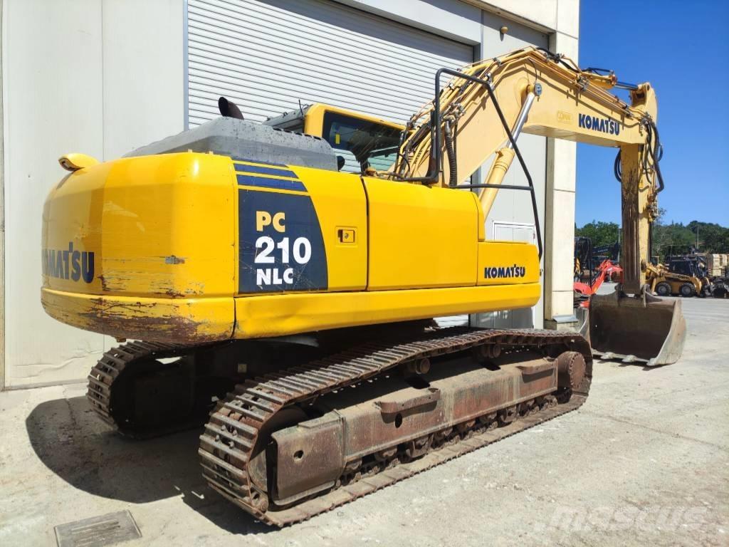 Komatsu PC 210 NLC-8 Paletli ekskavatörler