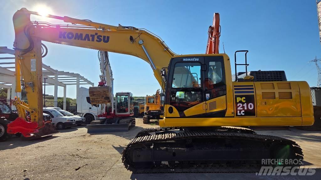 Komatsu PC 210 Paletli ekskavatörler