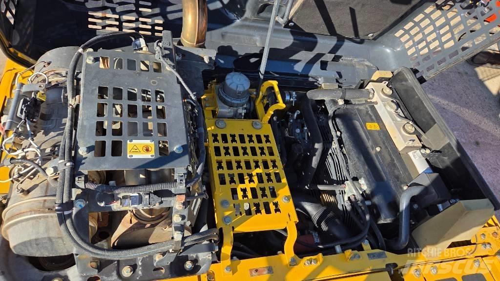 Komatsu PC 210 Paletli ekskavatörler