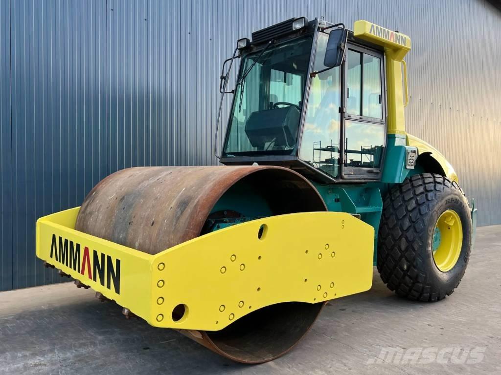 Ammann ASC130 D Tek tamburlu silindirler