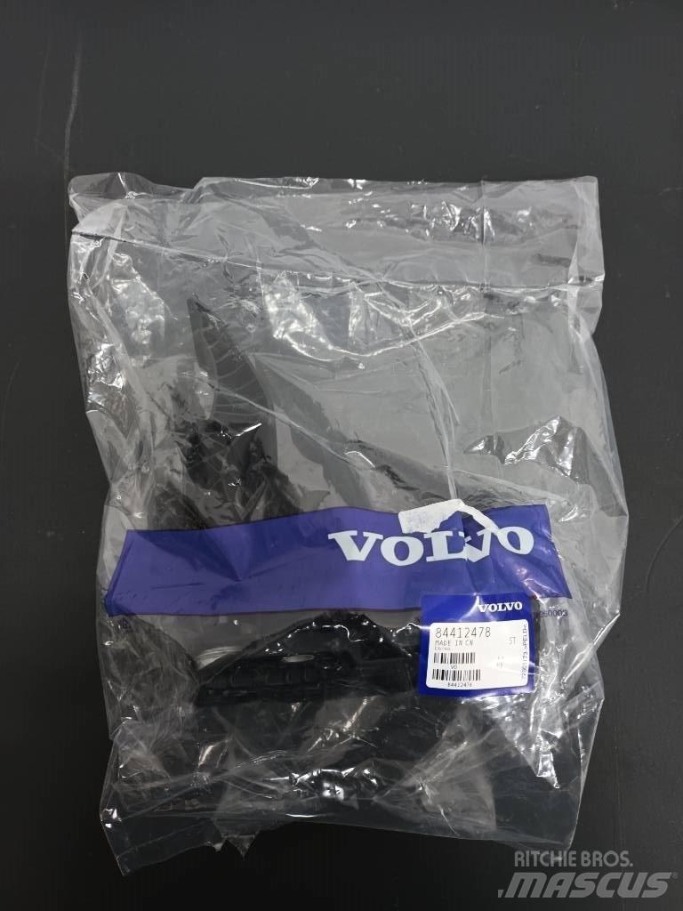 Volvo PEDAL 84412478 Kabinler