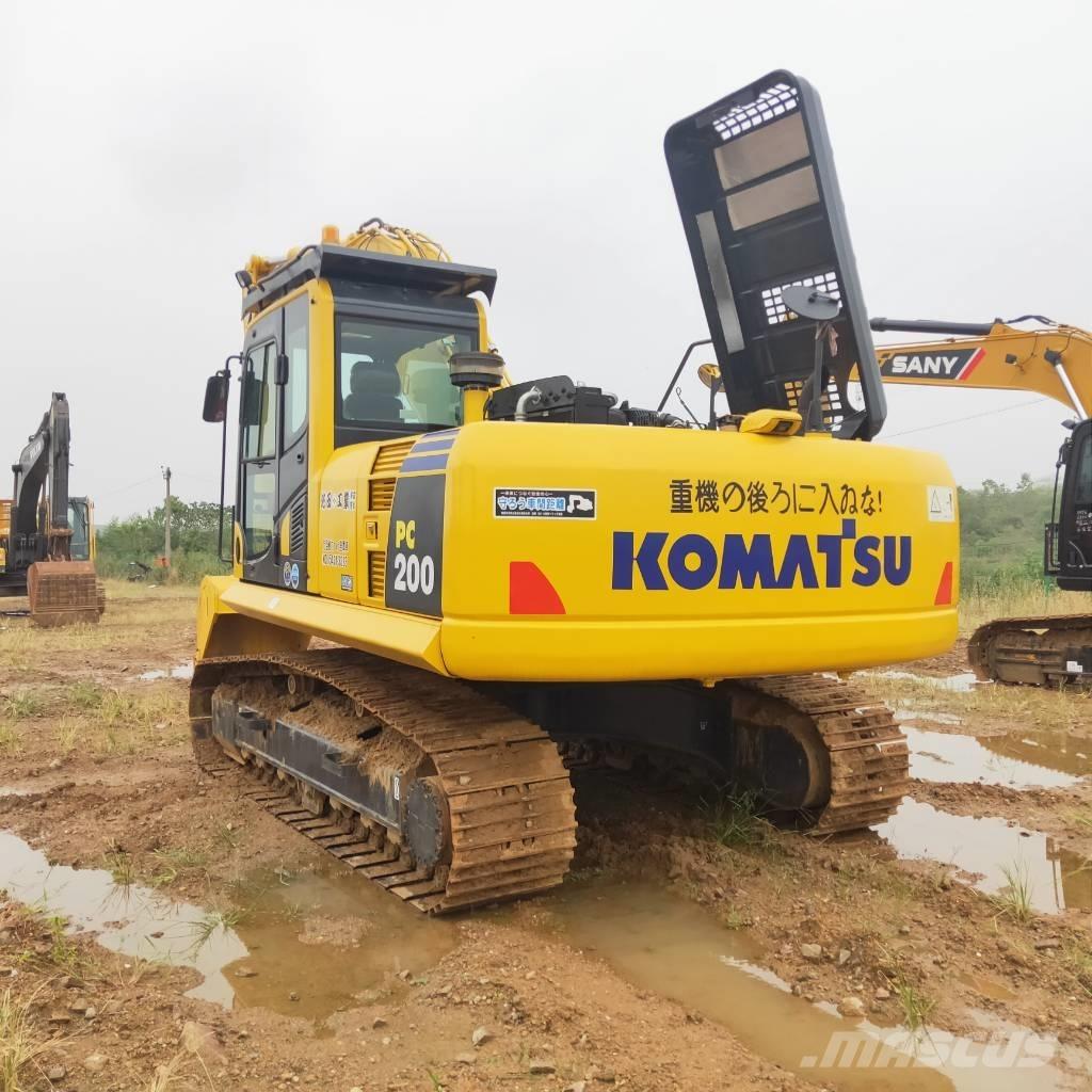 Komatsu PC200-8 Paletli ekskavatörler
