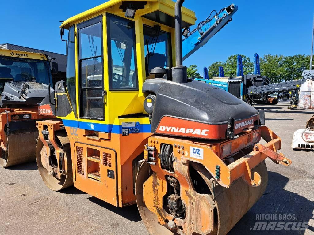 Dynapac CG233HF Çift tamburlu silindirler