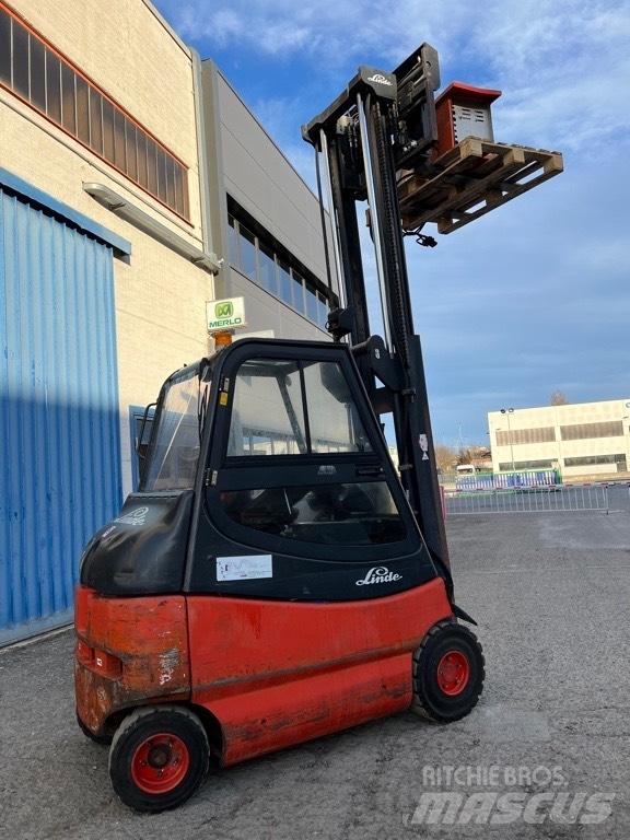 Linde E 25 Elektrikli forkliftler