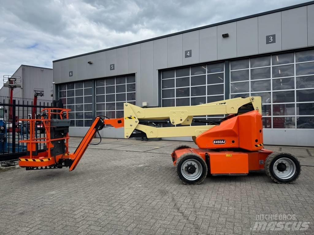 JLG E 450 AJ Körüklü personel platformları