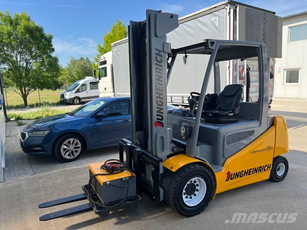 Jungheinrich EFG 540 Elektrikli forkliftler