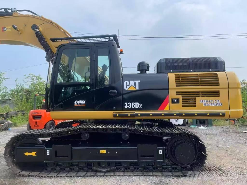 CAT 336D2 Paletli ekskavatörler