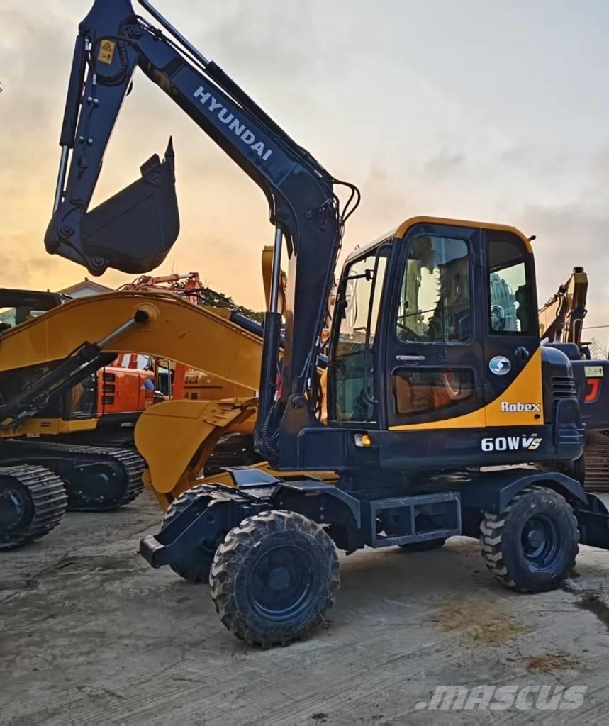 Hyundai R60W Lastik tekerli ekskavatörler